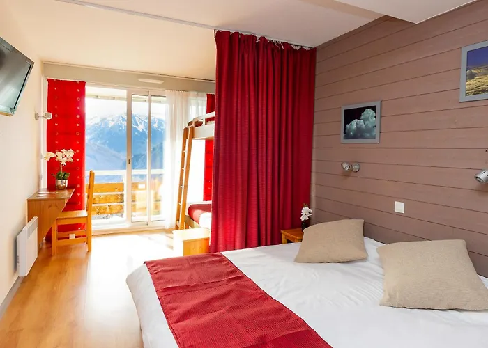 Village Le Tarbesou - Pied De Piste Station Ax 3 Domaines Vakantiepark