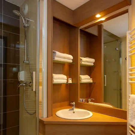 Village Le Tarbesou - Pied De Piste Station Ax 3 Domaines آكس ليه تيرْم